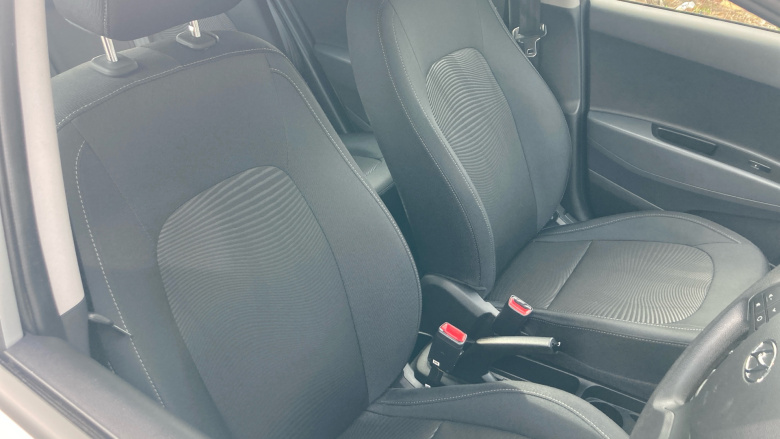 Hyundai i10 1.0 SE 5dr Petrol Hatchback